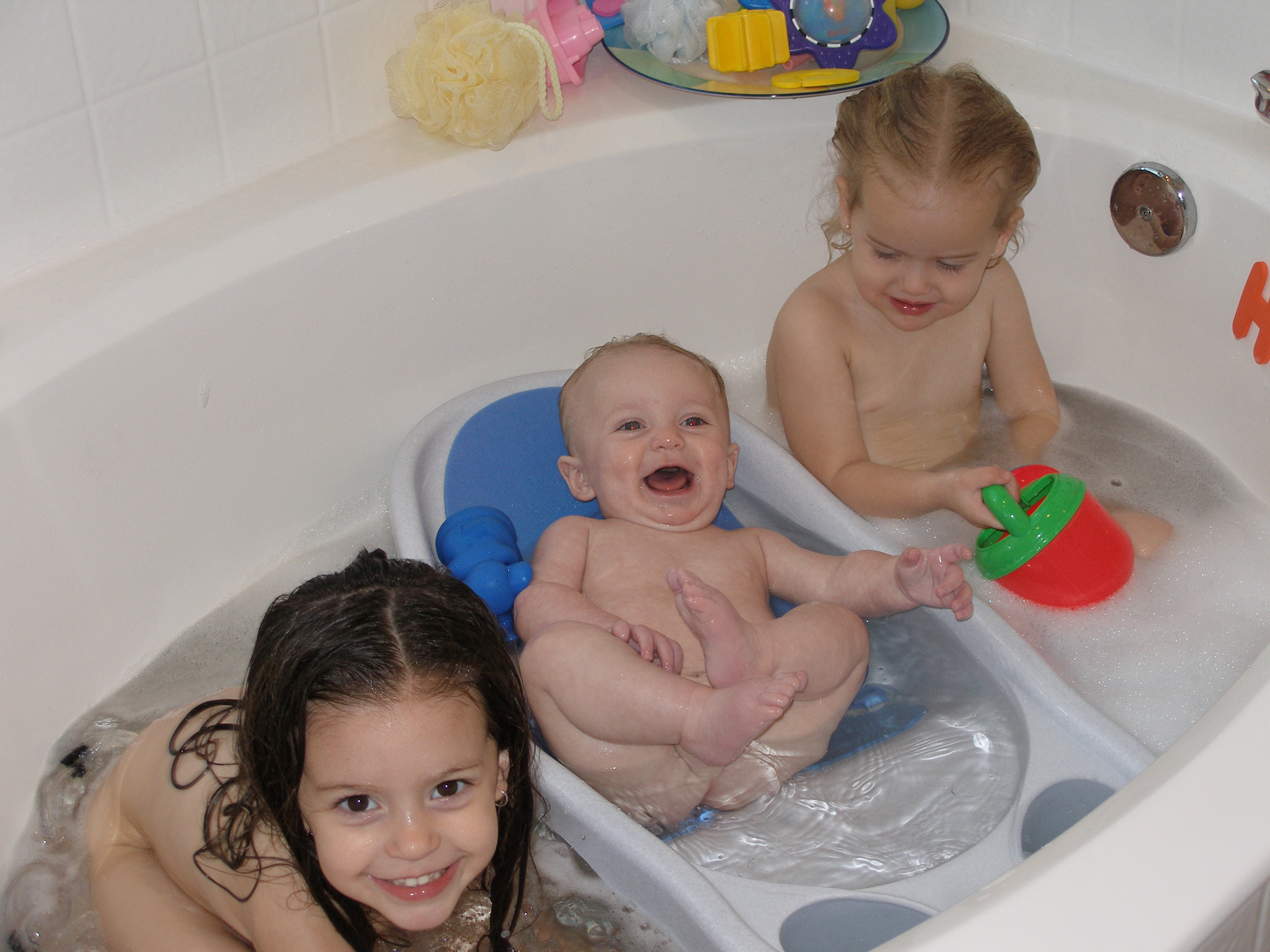 Paige, Tyler & Kaylin, a Tub Full of Kids